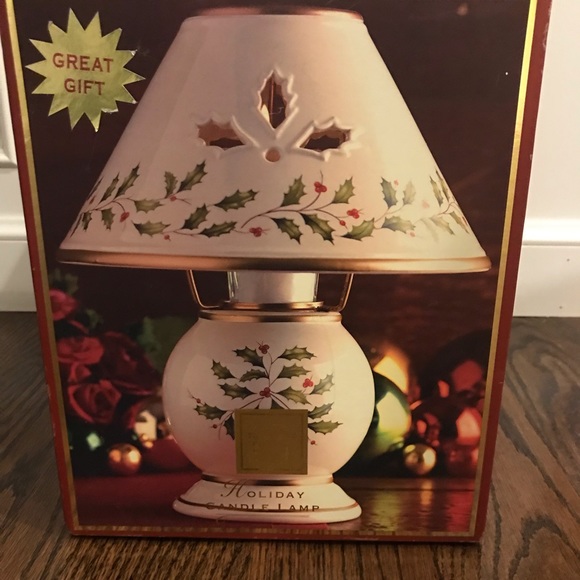 Lenox ~ Holiday Tea light Candle Lamp ~ Holly & Berry w/Gold Trim ~ EUC - Picture 6 of 7